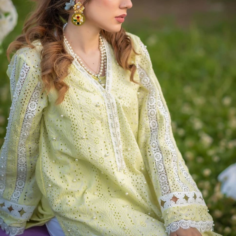 - Pakistani/Indian Luxury Designer Shirt - image 4
